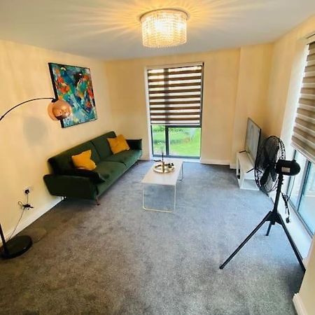 Beautiful And Modern 2 Bedroom Flat In Colindale Edgware Exterior photo